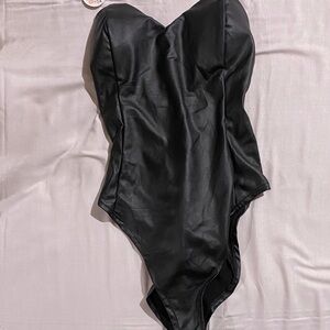 Elegant Black Women's Black bunny cosplay suit